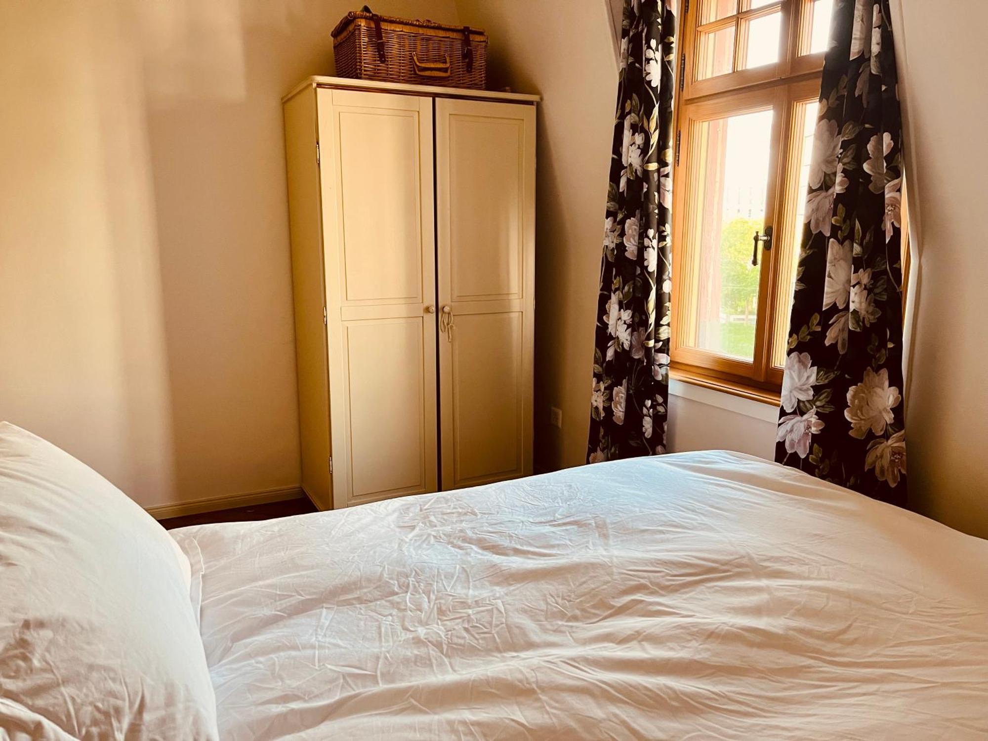 Georgian Guest Rooms バーゼル エクステリア 写真