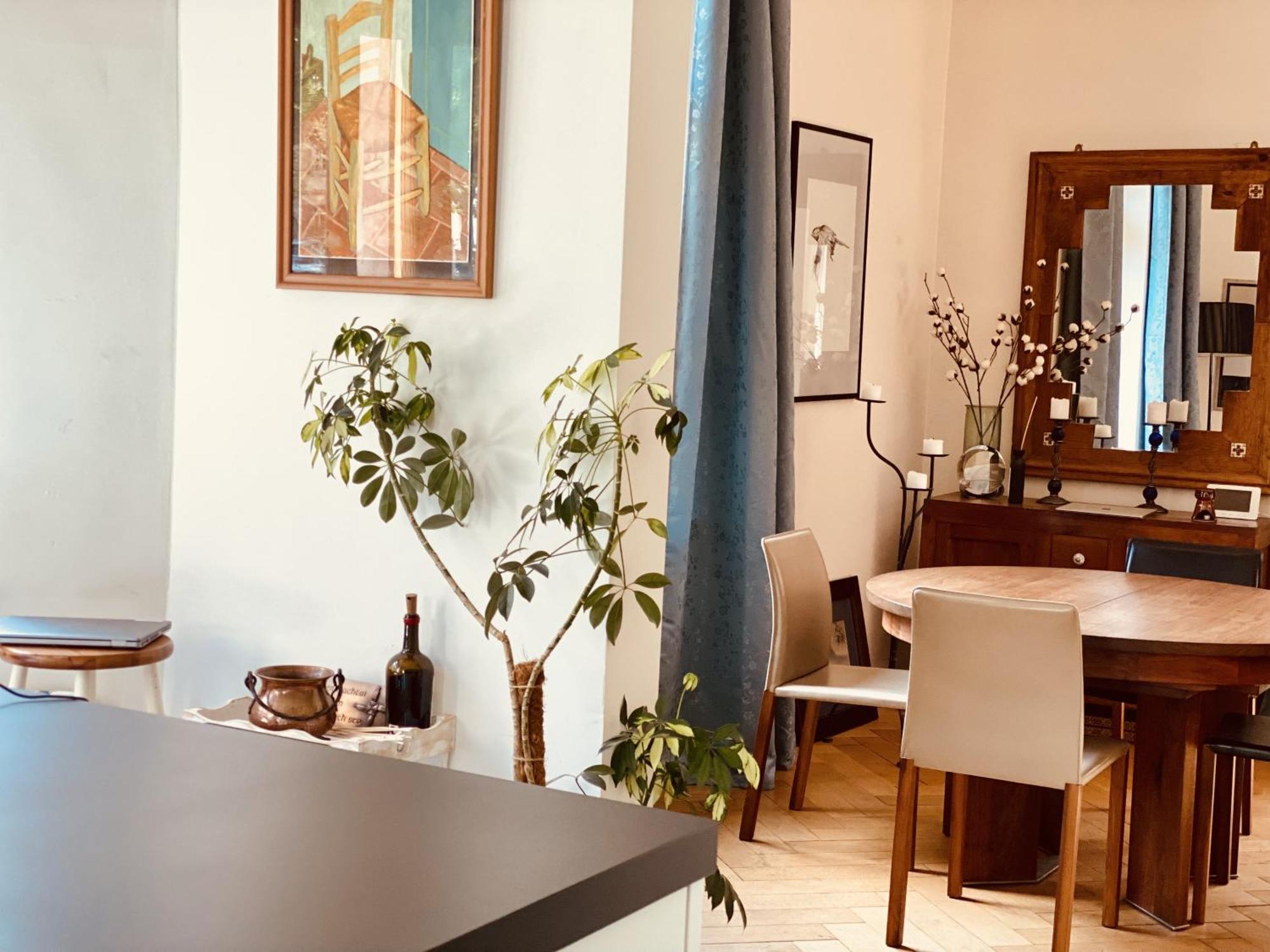 Georgian Guest Rooms バーゼル エクステリア 写真